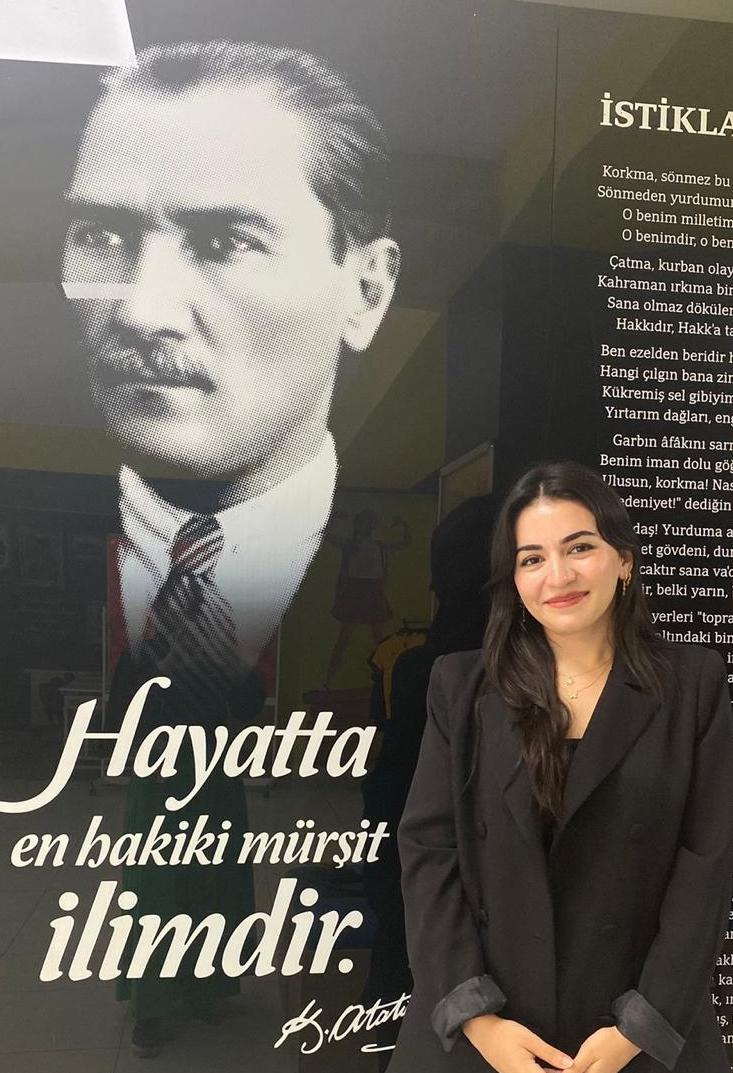 YEŞİM YAĞCI — SINIF ÖĞRETMENİ (Haliç Kampüsü)