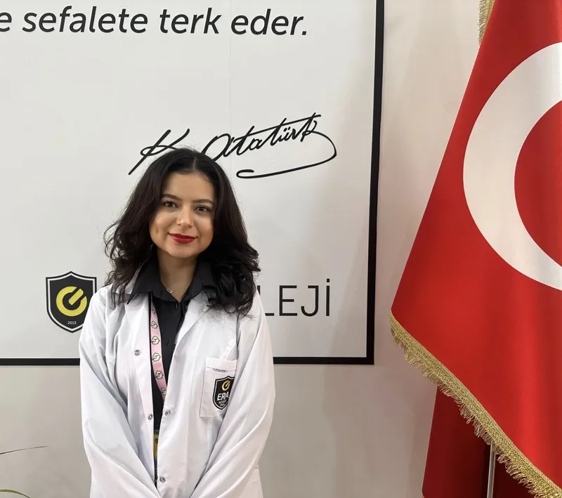 BUSE KARATEPE — ORTAOKUL İNGİLİZCE ÖĞRETMENİ (Başakşehir Kampüsü)