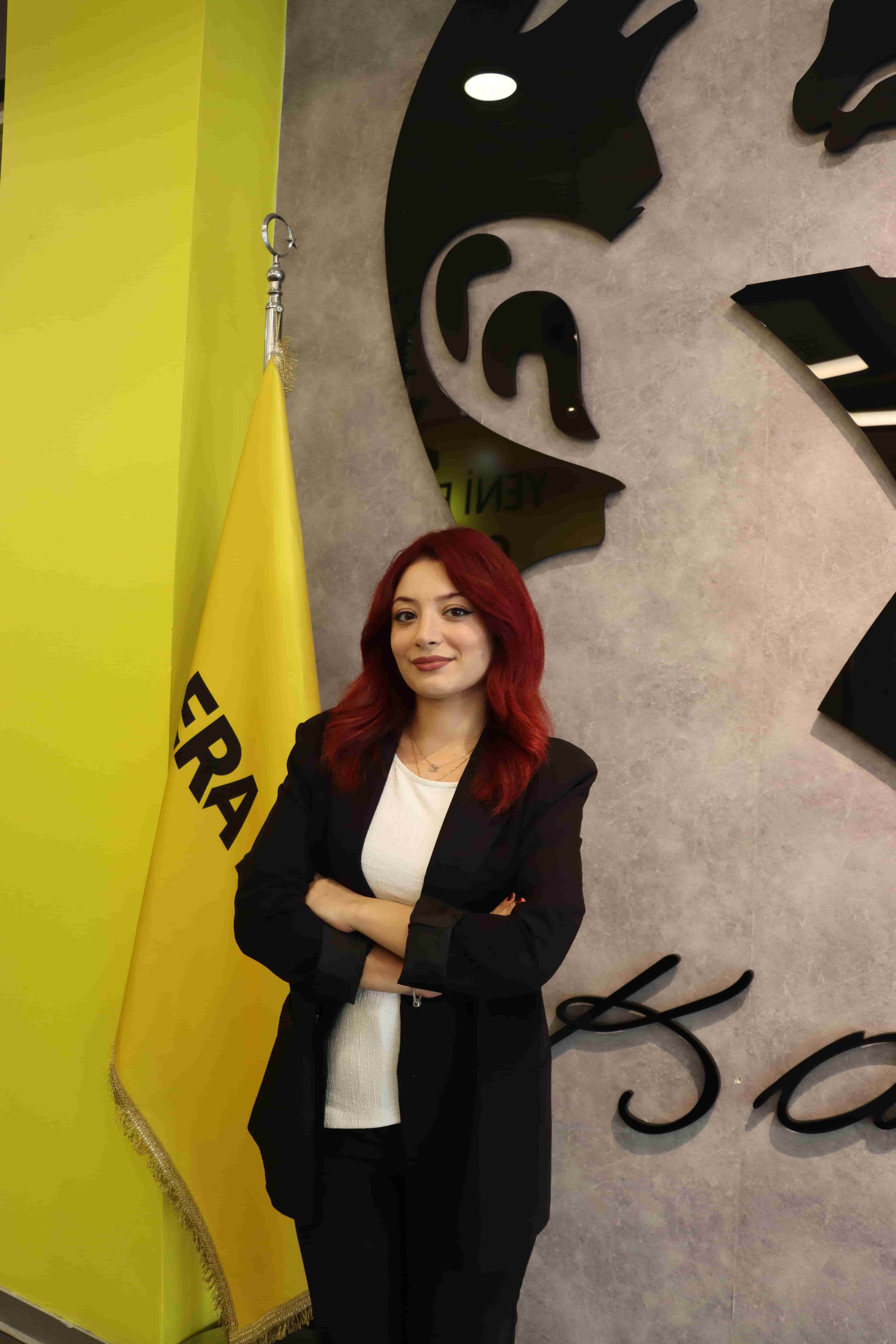 BENGÜ AS — İLKOKUL İNGİLİZCE ÖĞRETMENİ (Kağıthane Kampüsü)