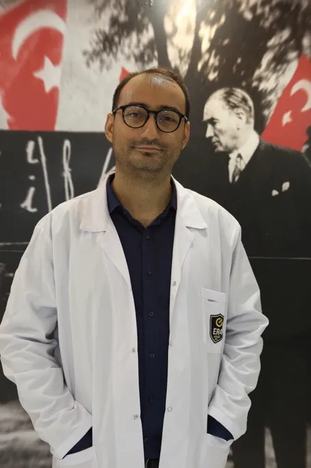 ALKAN ÖZDEMİR — İNGİLİZCE ÖĞRETMENİ (Florya Kampüsü)
