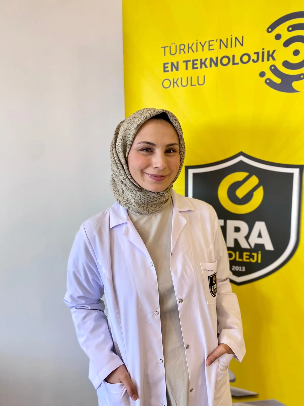 ZEHRA KARADENİZ — İLKOKUL ÖĞRETMENİ (Gebze Kampüsü)