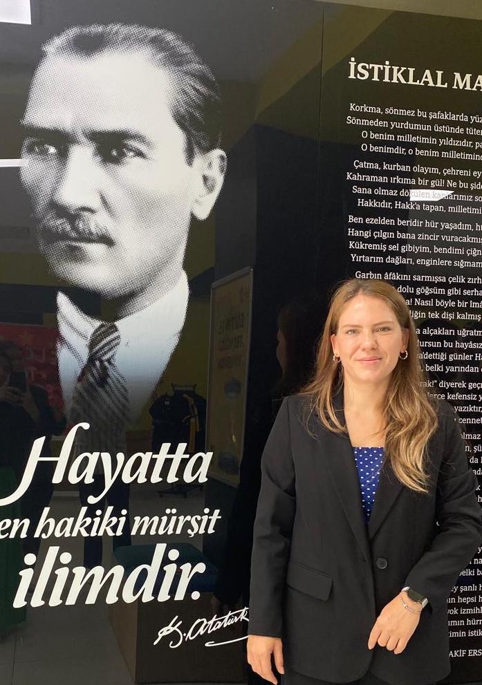 AYŞENUR TURHAN — MATEMATİK ÖĞRETMENİ (Haliç Kampüsü)