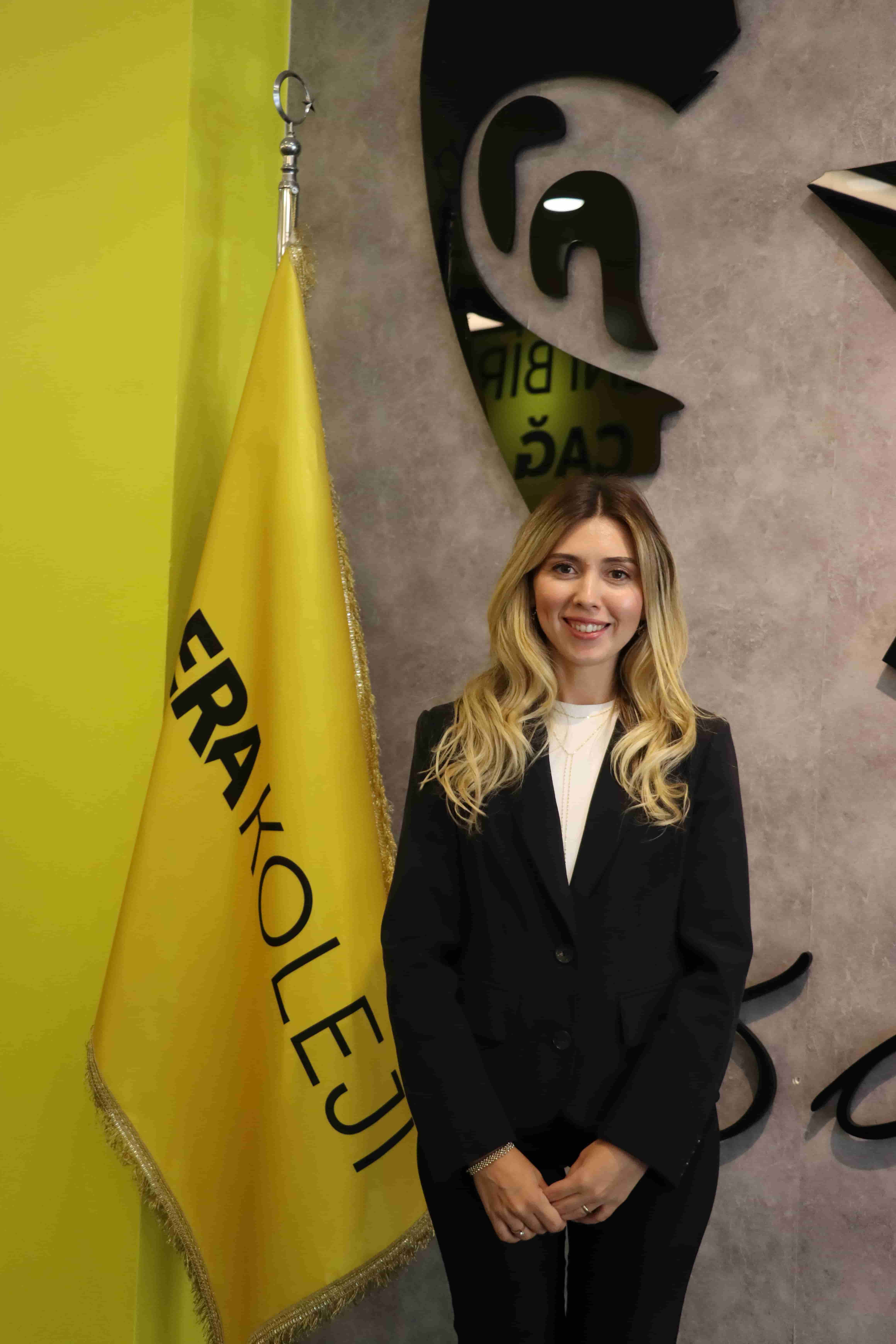 ÖZLEM MİMANOĞLU — TÜRKÇE ÖĞRETMENİ (Kağıthane Kampüsü)