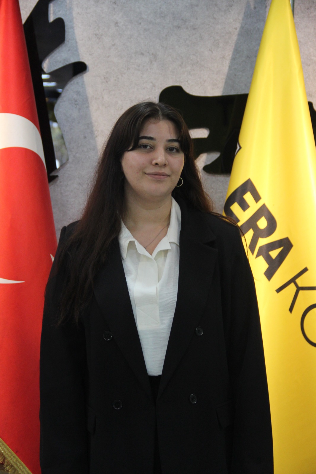 SULTAN AYLİN ÖZTÜRK — SINIF ÖĞRETMENİ (Kartal Kampüsü)