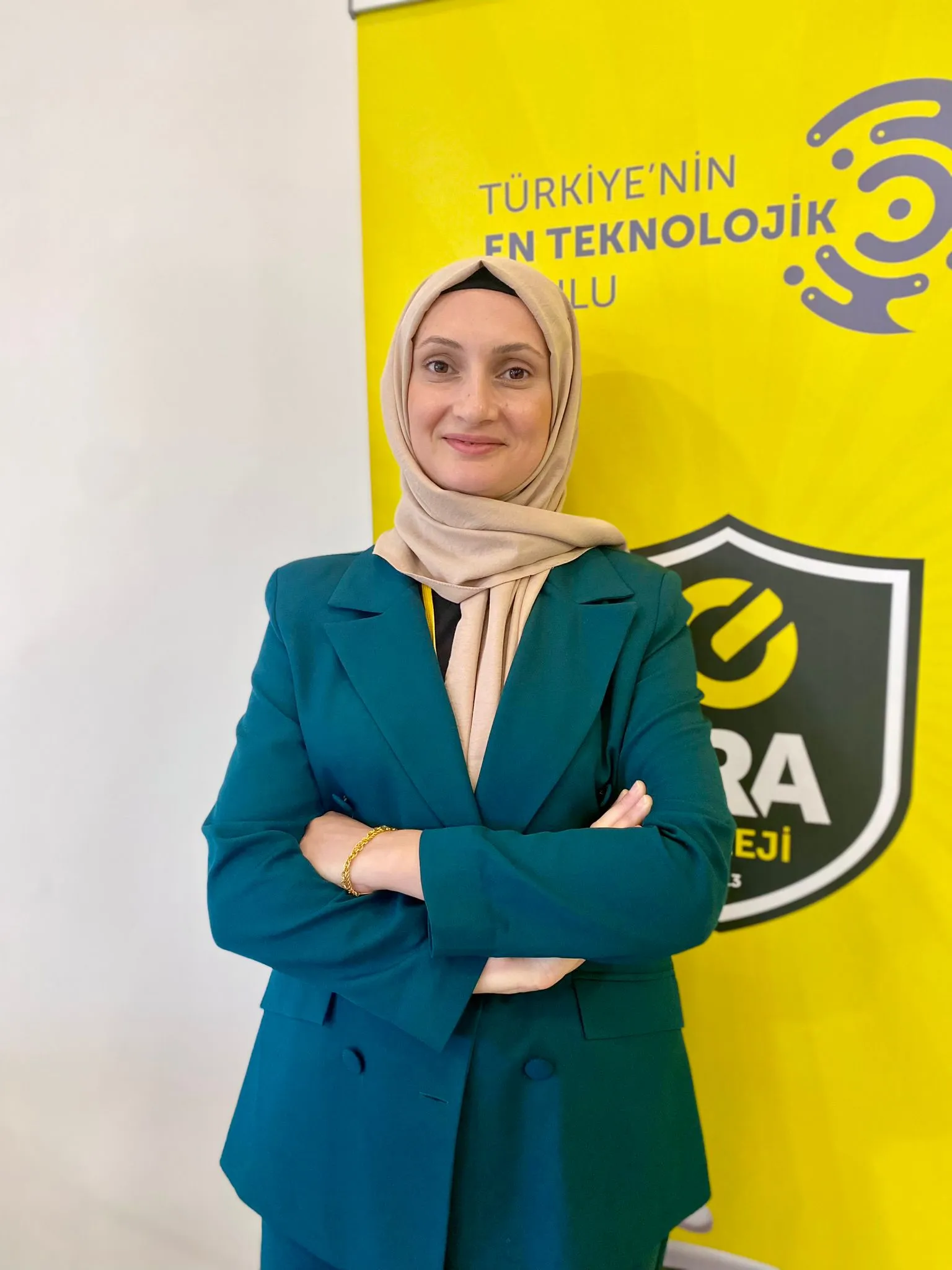 YELİZ TÖNGEL — ÖĞRENCİ İŞLERİ (Gebze Kampüsü)