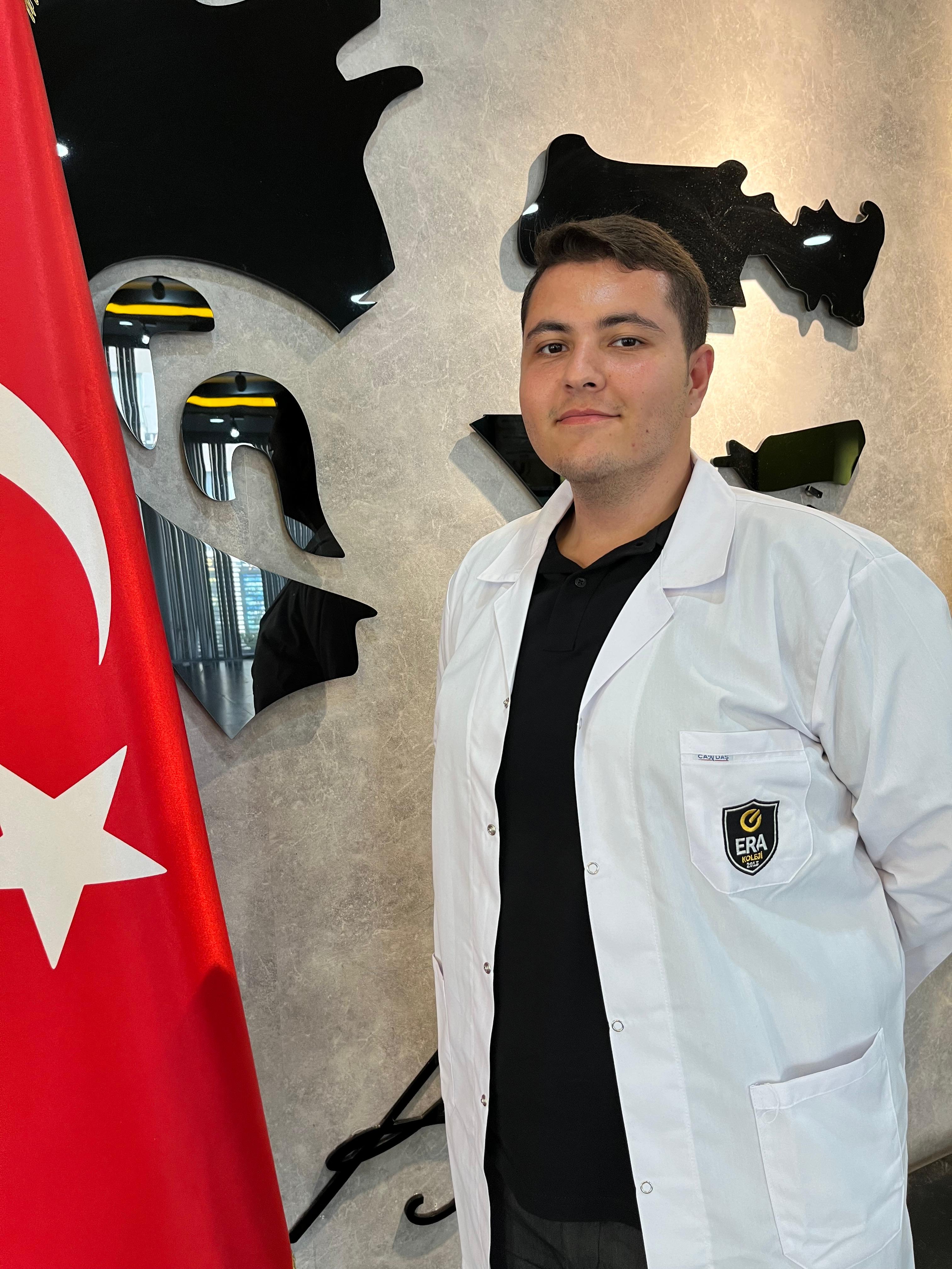 Alperen AYDEMİR — İngilizce Öğretmeni (Gaziosmanpaşa Kampüsü)
