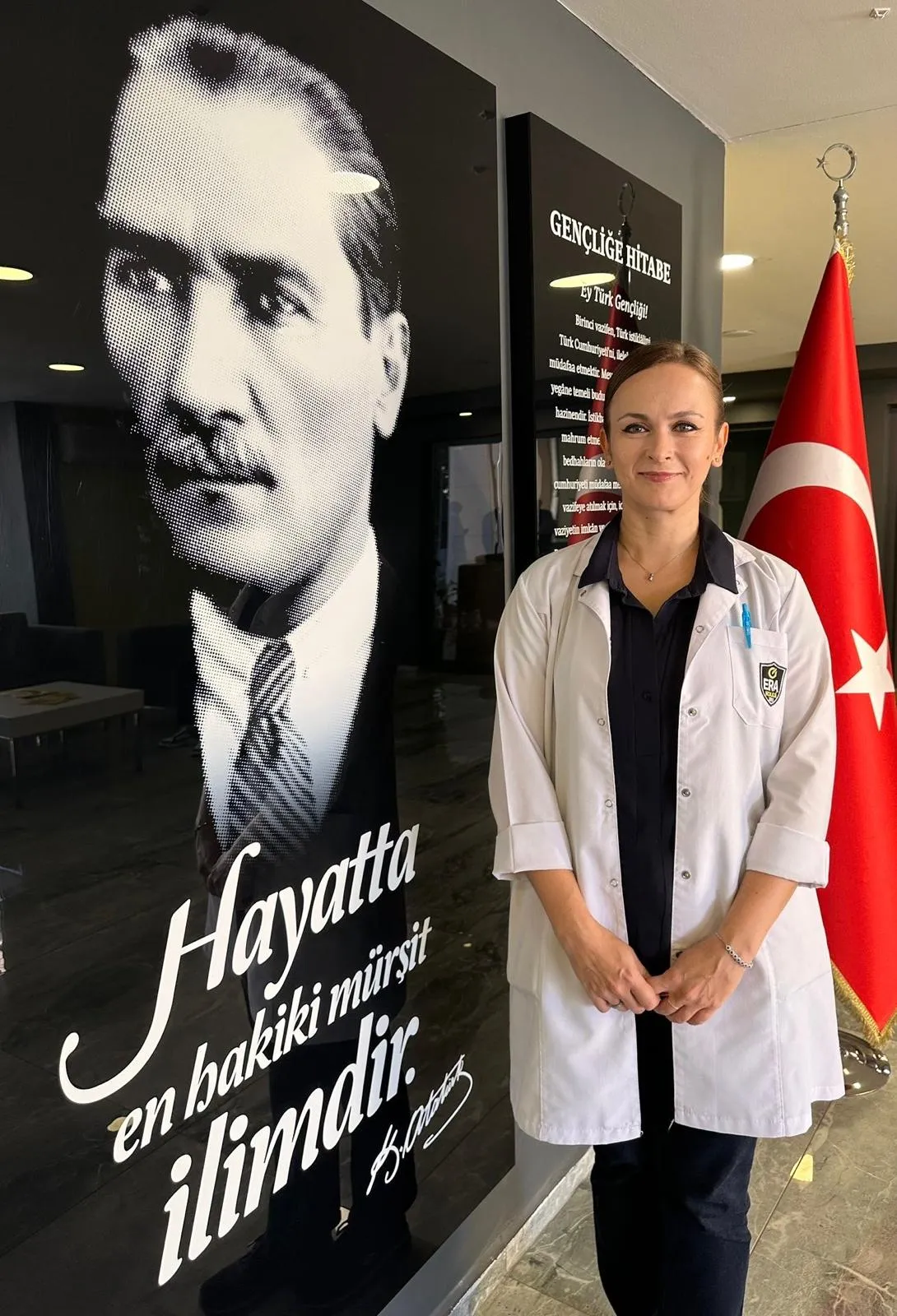 VICTORİA KOTAN  — İNGİLİZCE ÖĞRETMENİ (Pendik Kampüsü - Lise)