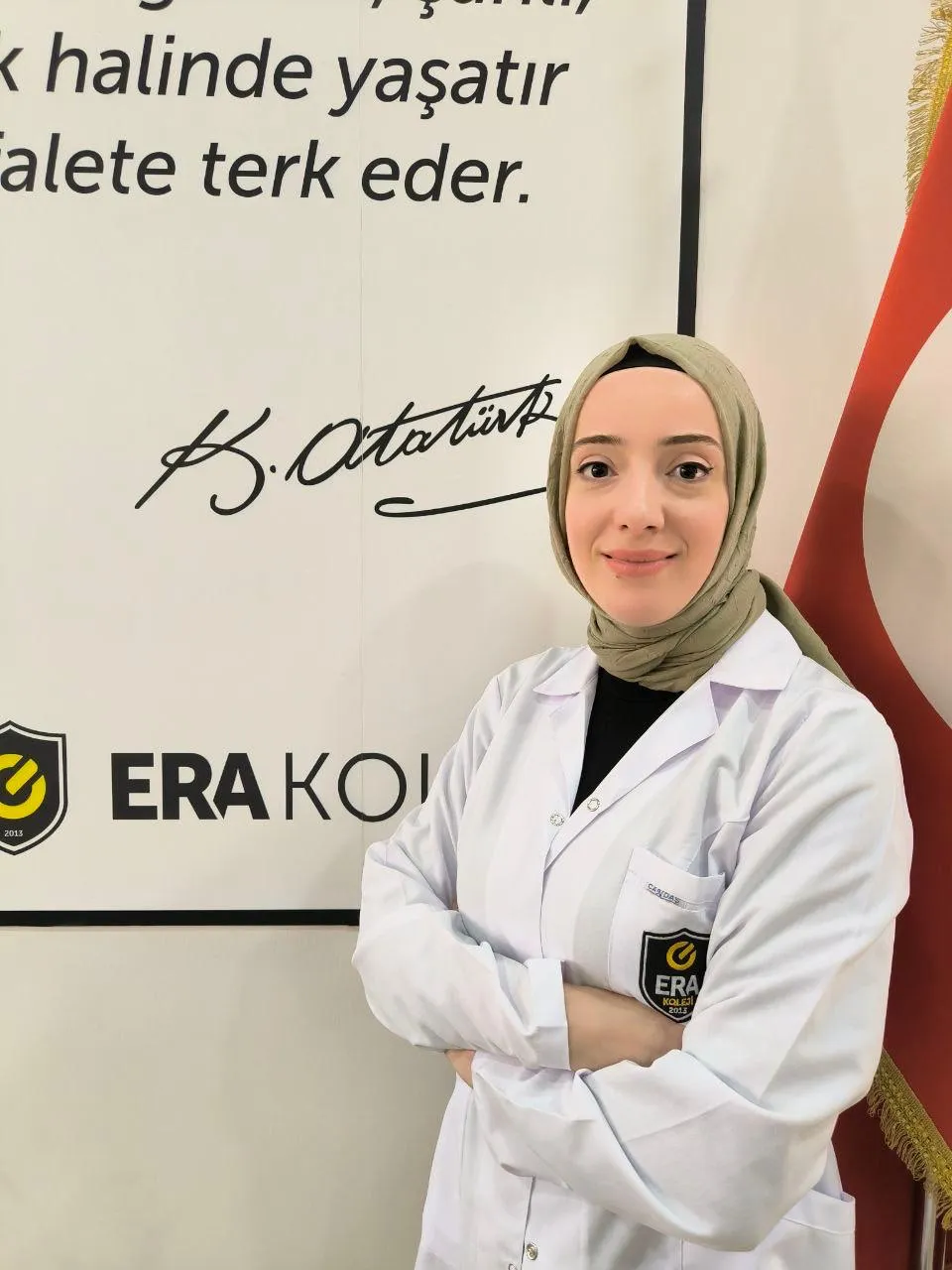 BETÜL KÜÇÜK — İLKOKUL İNGİLİZCE ÖĞRETMENİ (Başakşehir Kampüsü)