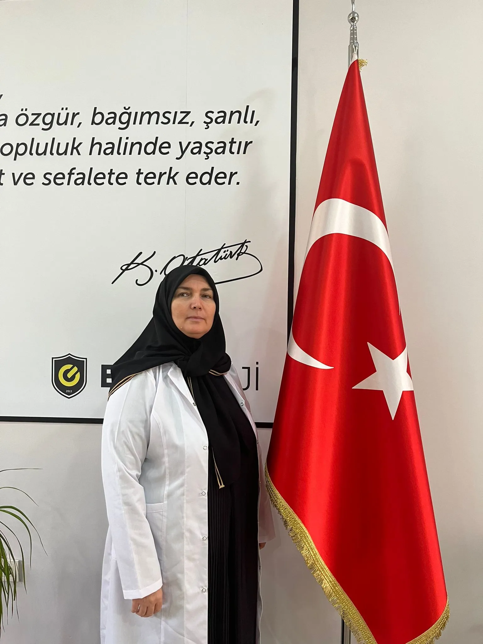 ÖZNUR TÜTÜN — DİN KÜLTÜRÜ VE AHLAK BİLGİSİ ÖĞRETMENİ (Başakşehir Kampüsü)