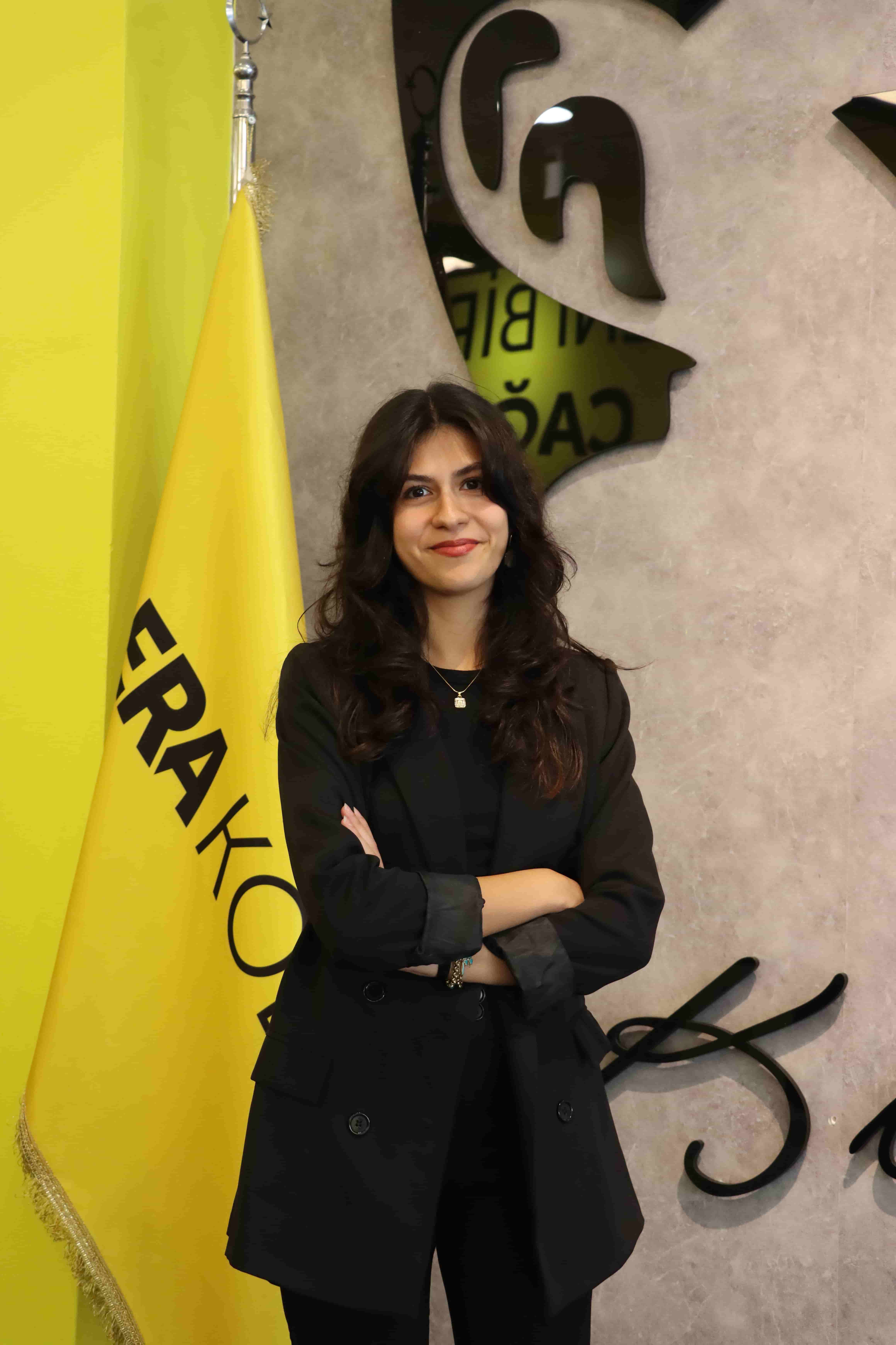 TUĞÇE UÇAR — İLKOKUL İNGİLİZCE ÖĞRETMENİ (Kağıthane Kampüsü)