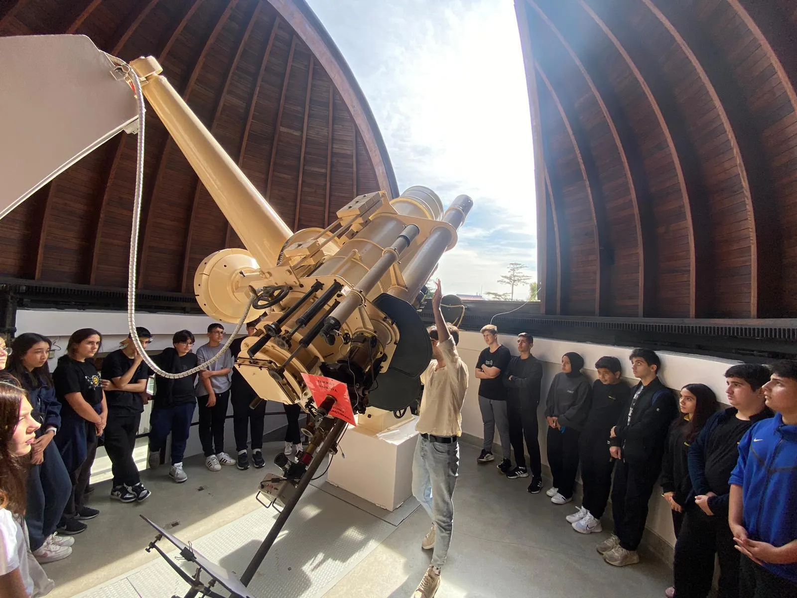 ERA Koleji – ERA Koleji İstanbul Üniversitesi Astronomi ve Uzay Bilimleri Bölümü Ziyareti görseli
