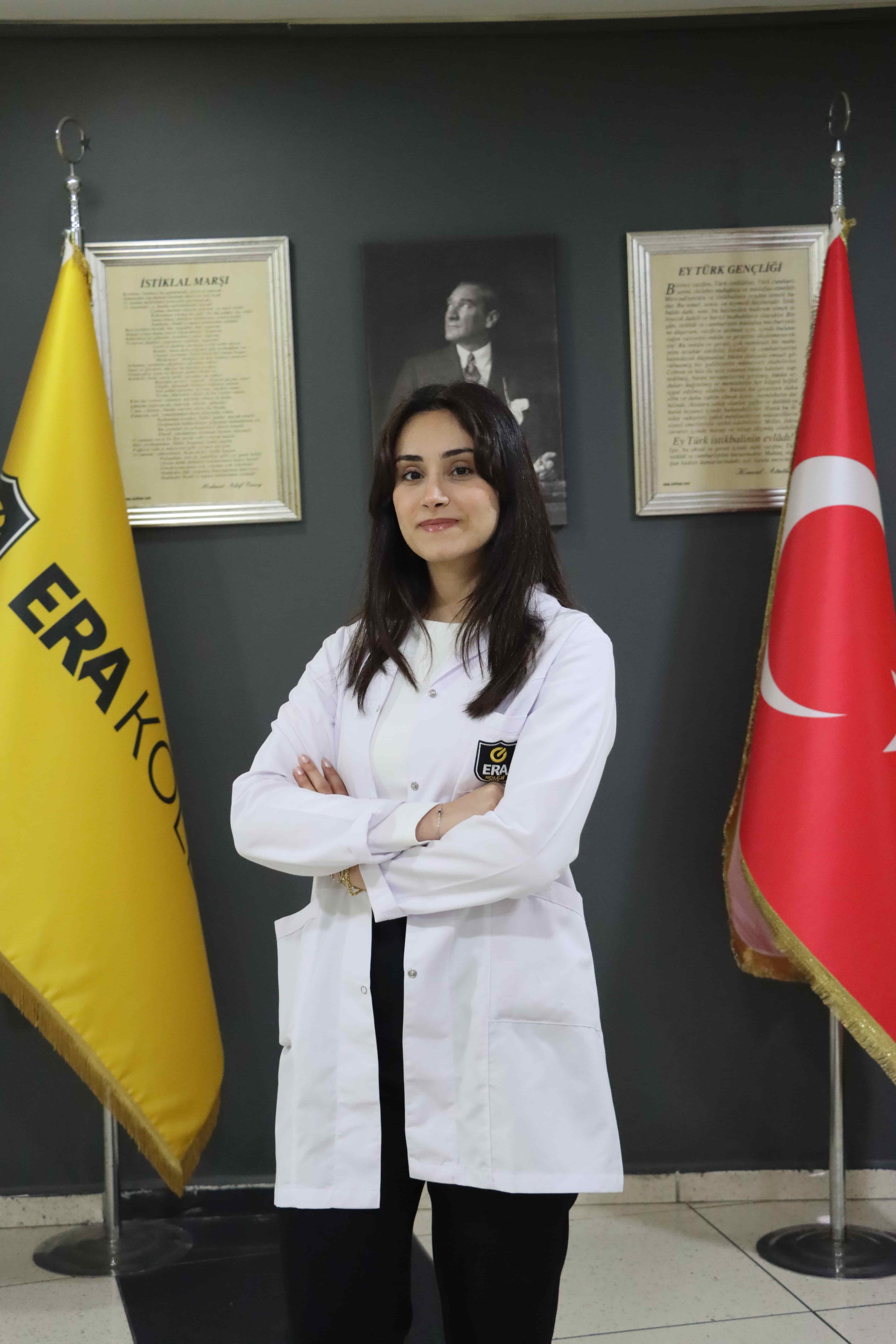 CEREN SÜT — BİLİŞİM TEKNOLOJİLERİ ÖĞRETMENİ (Florya Kampüsü)