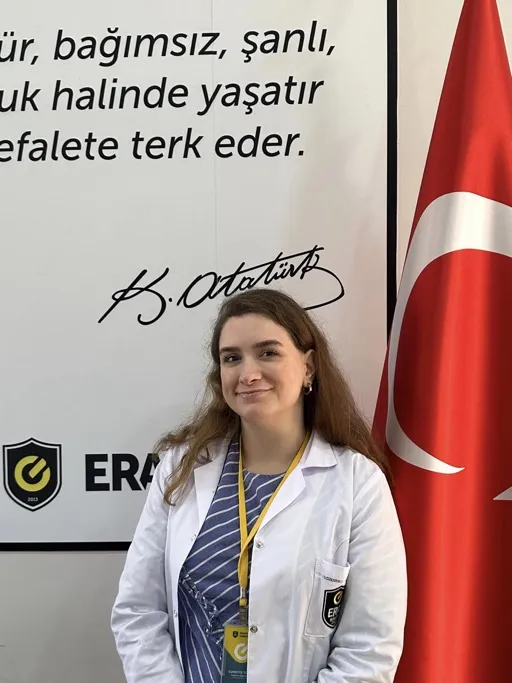 SÜMEYYE TOPAL — LİSE İNGİLİZCE ÖĞRETMENİ (Başakşehir Kampüsü)