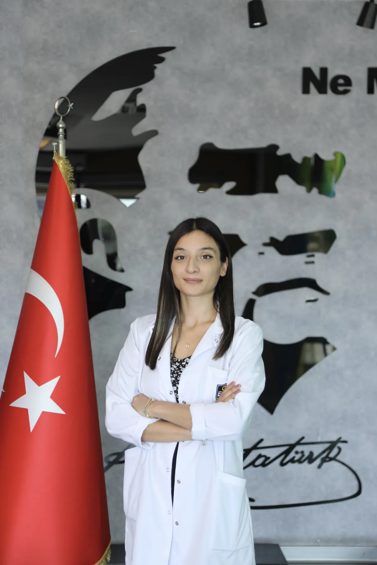 ÇAĞLA KULAKSIZ KARAARSLAN  — FEN BİLGİSİ ÖĞRETMENİ  (Çamlıca Kampüsü)