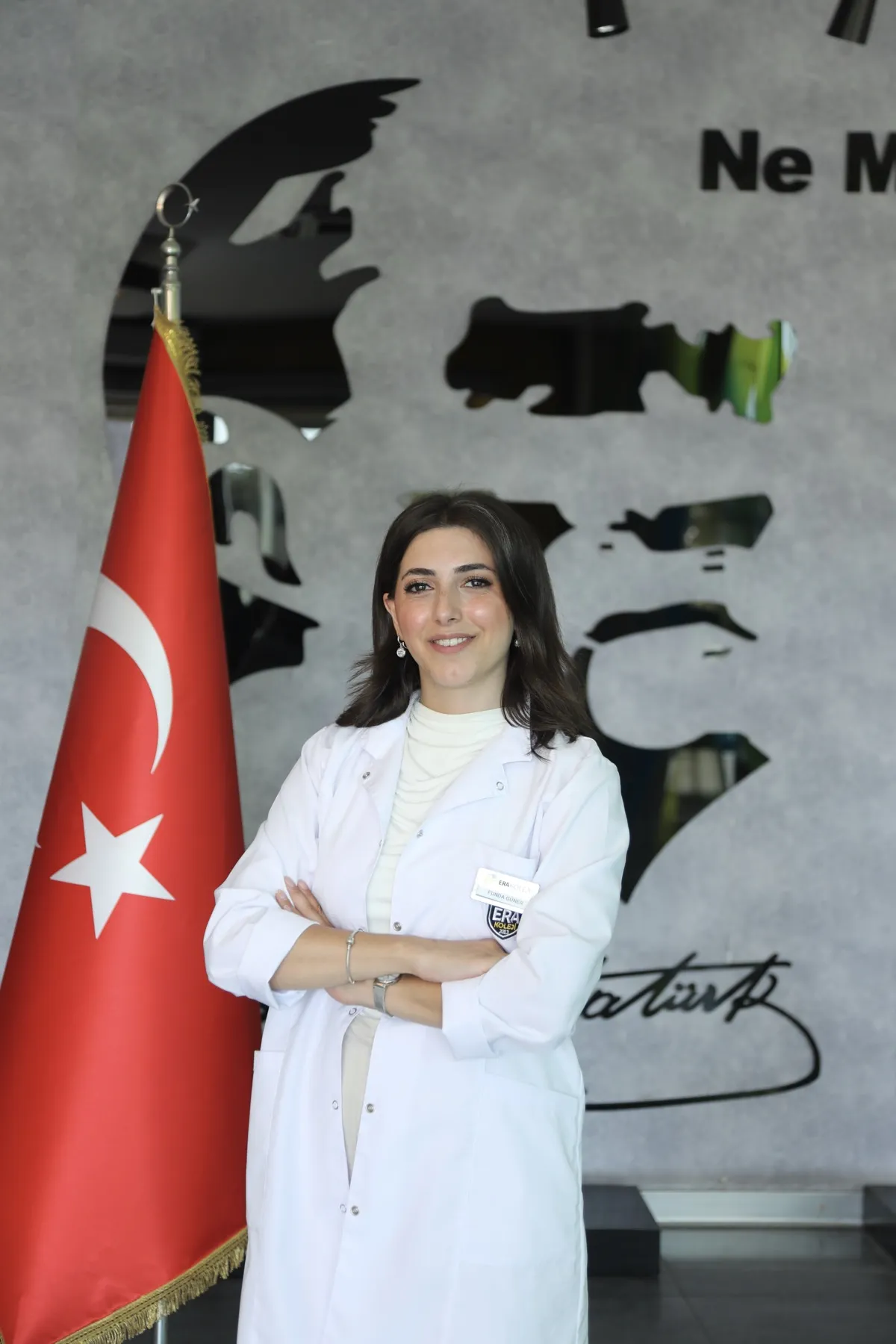 FUNDA GÜNER  — SINIF ÖĞRETMENİ  (Çamlıca Kampüsü)