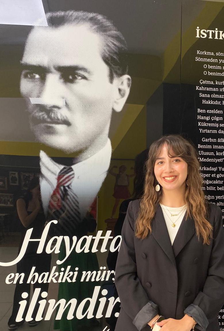 SENANUR PİŞKİN — SINIF ÖĞRETMENİ (Haliç Kampüsü)
