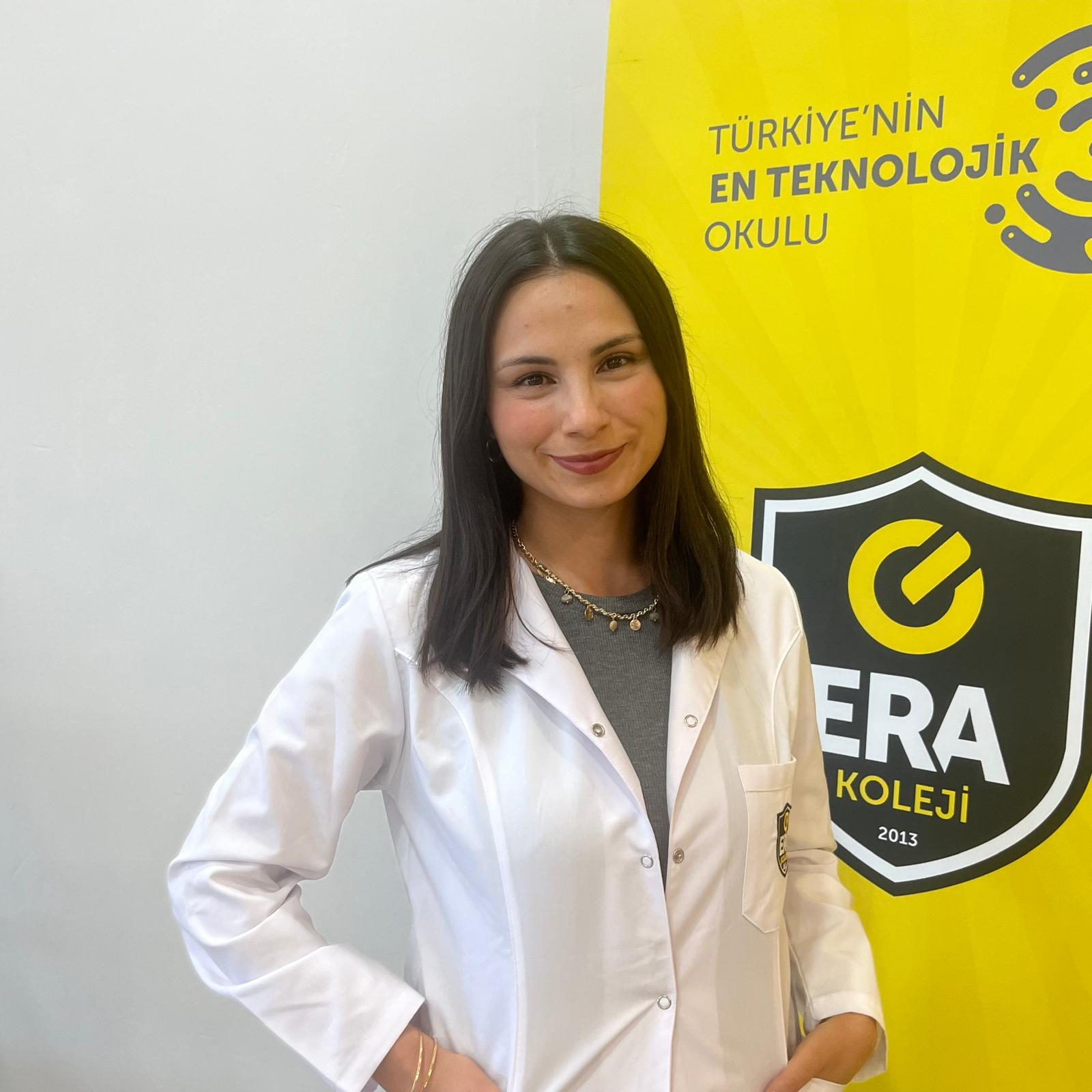 ZEHRA KARADENİZ — İLKOKUL ÖĞRETMENİ (Gebze Kampüsü)