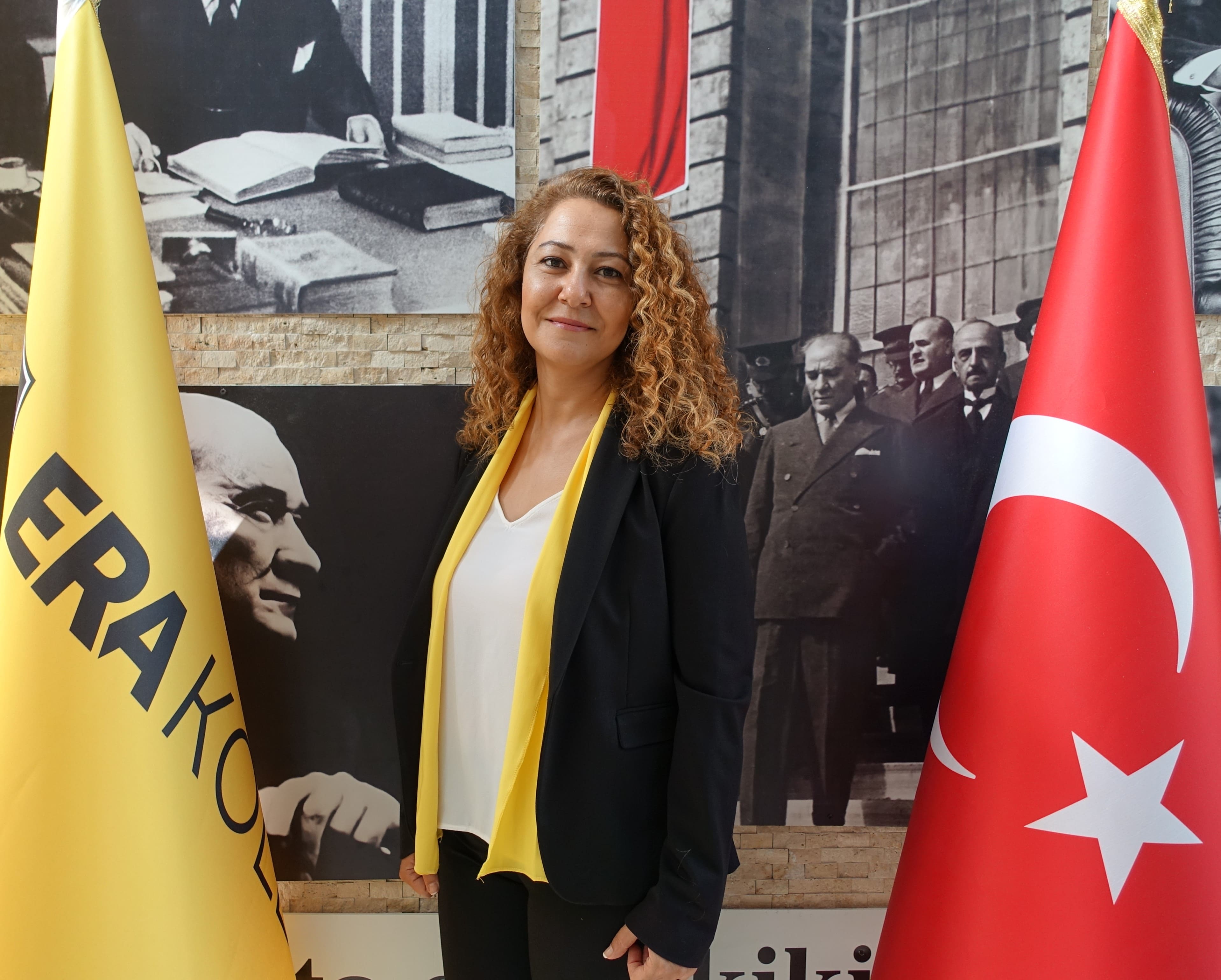 Özlem MURAT — İngilizce Öğretmeni (Mersin Kampüsü)