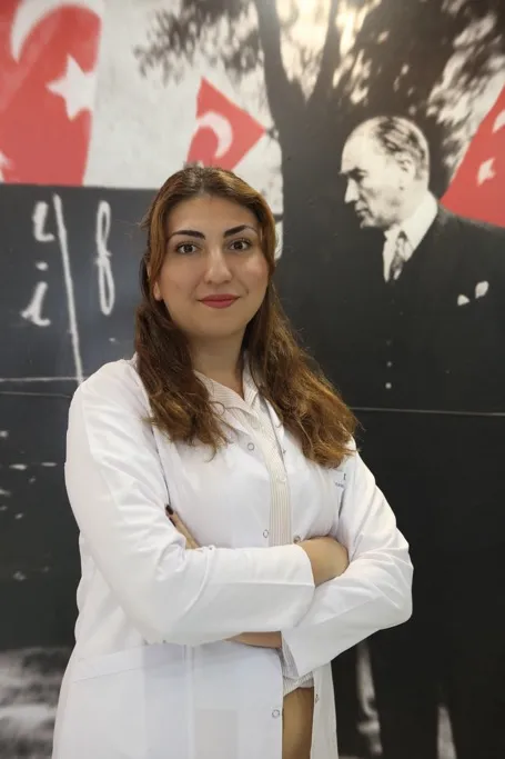 İREM İKRA IŞIK — İNGİLİZCE ÖĞRETMENİ (Florya Kampüsü)