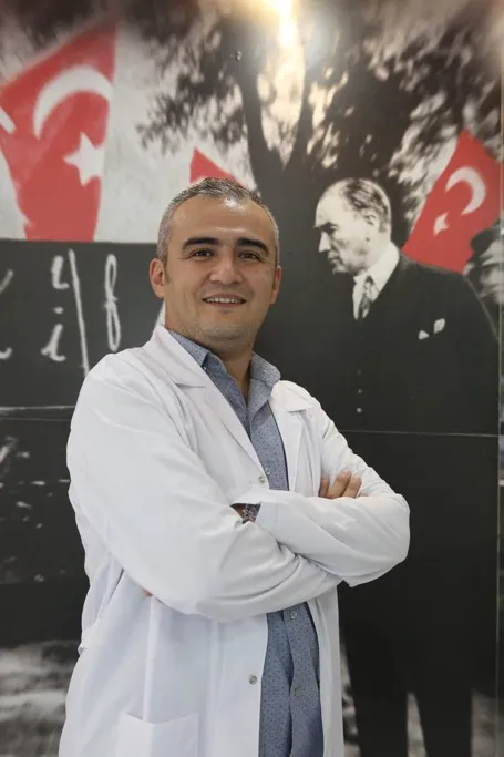 MEHMET DANIŞMAN — TÜRKÇE ÖĞRETMENİ (Florya Kampüsü)