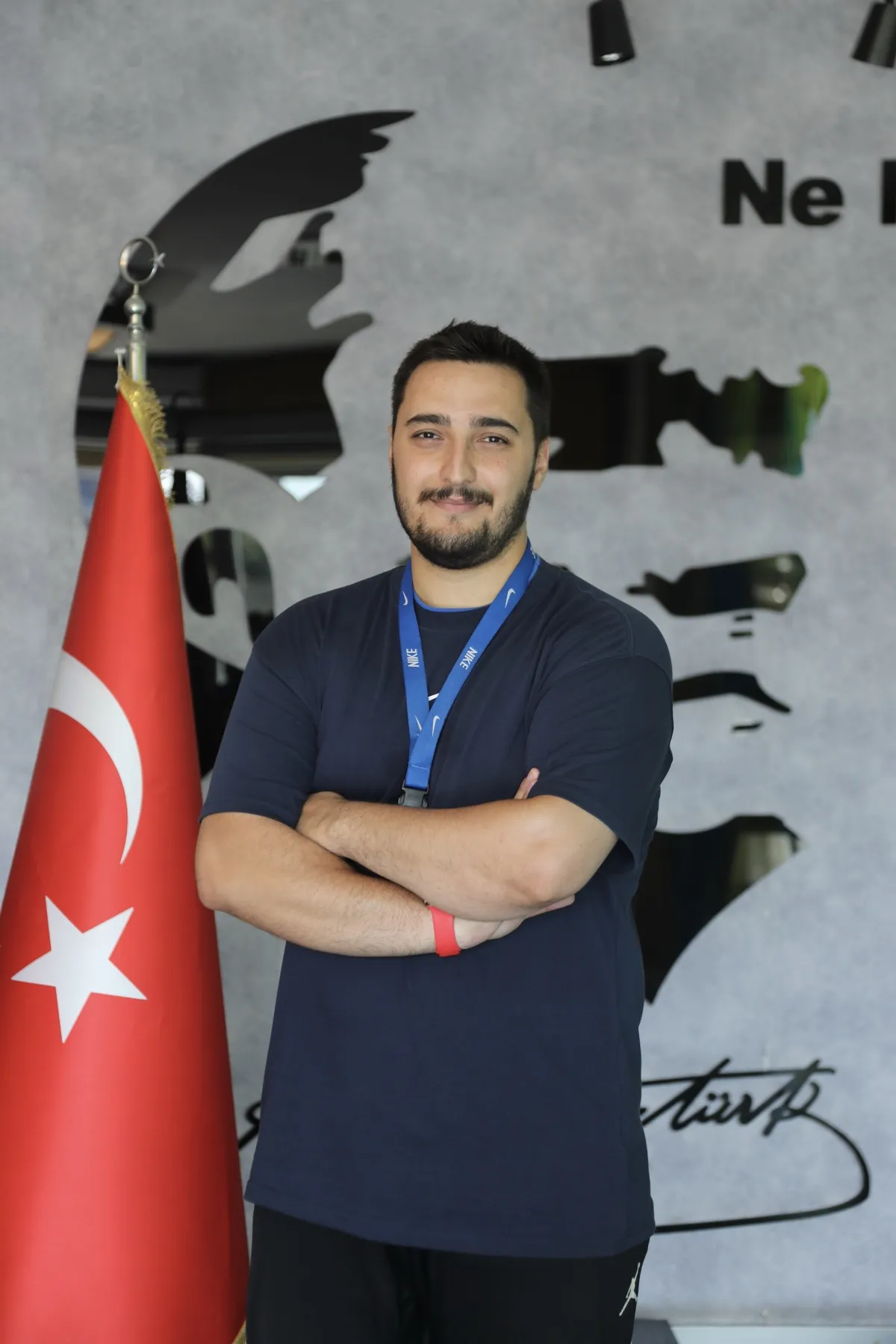 ORKUN ŞERBETÇİ  — BEDEN EĞİTİMİ ÖĞRETMENİ  (Çamlıca Kampüsü)