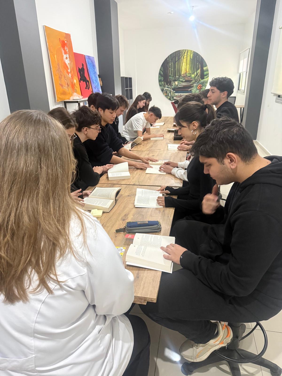 ERA Koleji – ERA Koleji İzmir Mavişehir Kampüsü’nde Kütüphaneler Haftası Etkinlikleri görseli