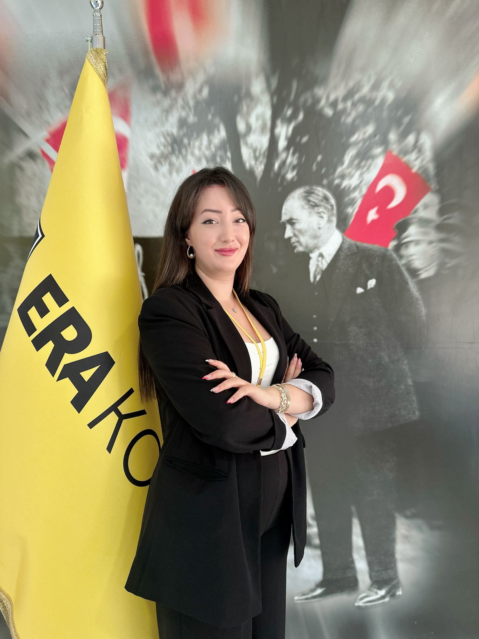 N. MELİSA GÜLEÇ — ANAOKUL - İLKOKUL REHBER ÖĞRETMEN (İzmir Mavişehir Kampüsü)