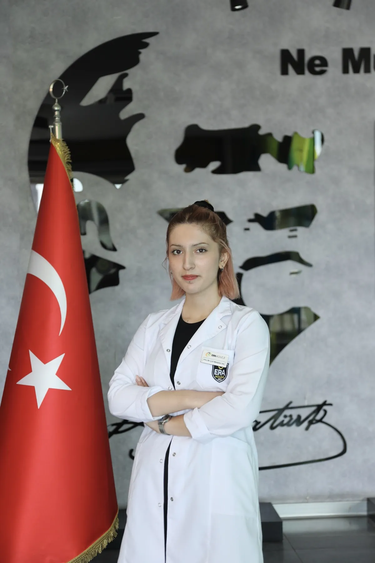 PELİN ÇATMABACAK  — İNGİLİZCE ÖĞRETMENİ  (Çamlıca Kampüsü)