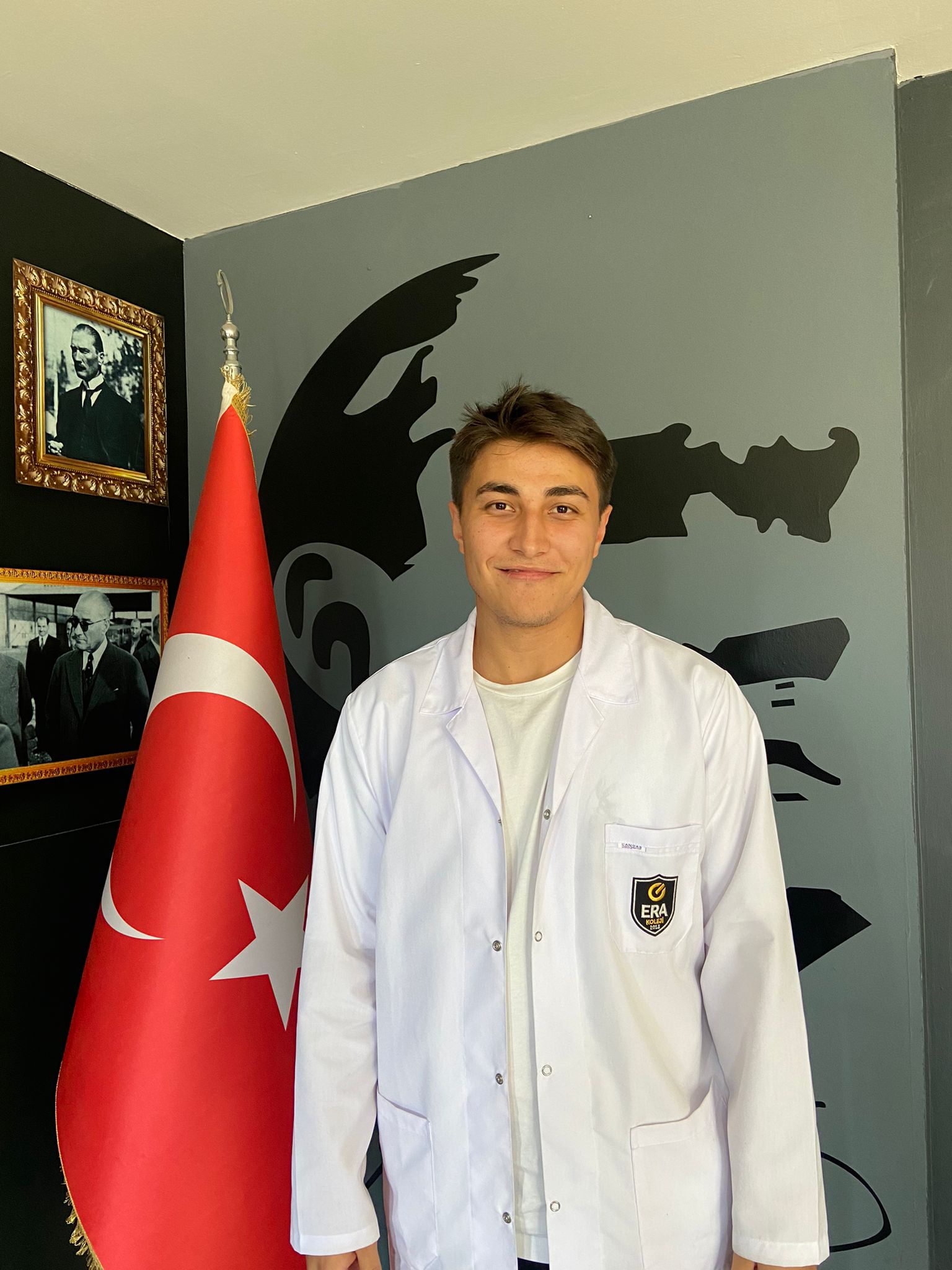 SANCAR TEMUR — İNGİLİZCE ÖĞRETMENİ SANCAR TEMUR — İNGİLİZCE ÖĞRETMENİ (Çekmeköy Kampüsü)