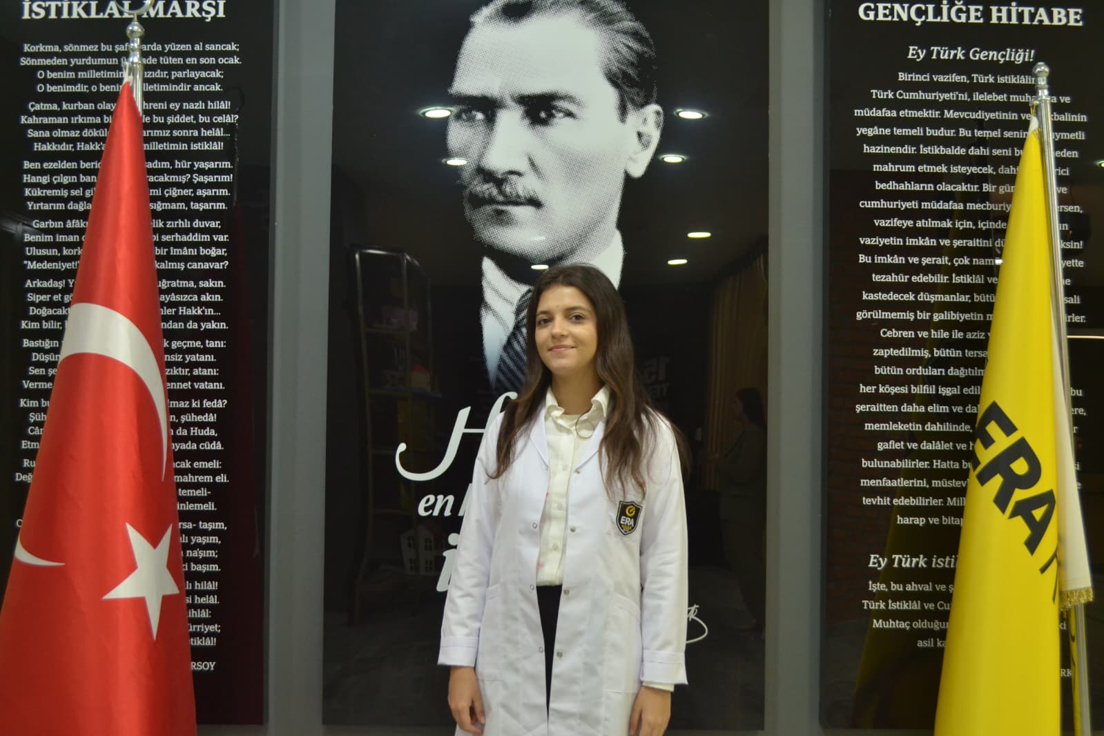 ZEHRA KAYA — ORTAOKUL İNGİLİZCE ÖĞRETMENİ (Şişli Bomonti Kampüsü)