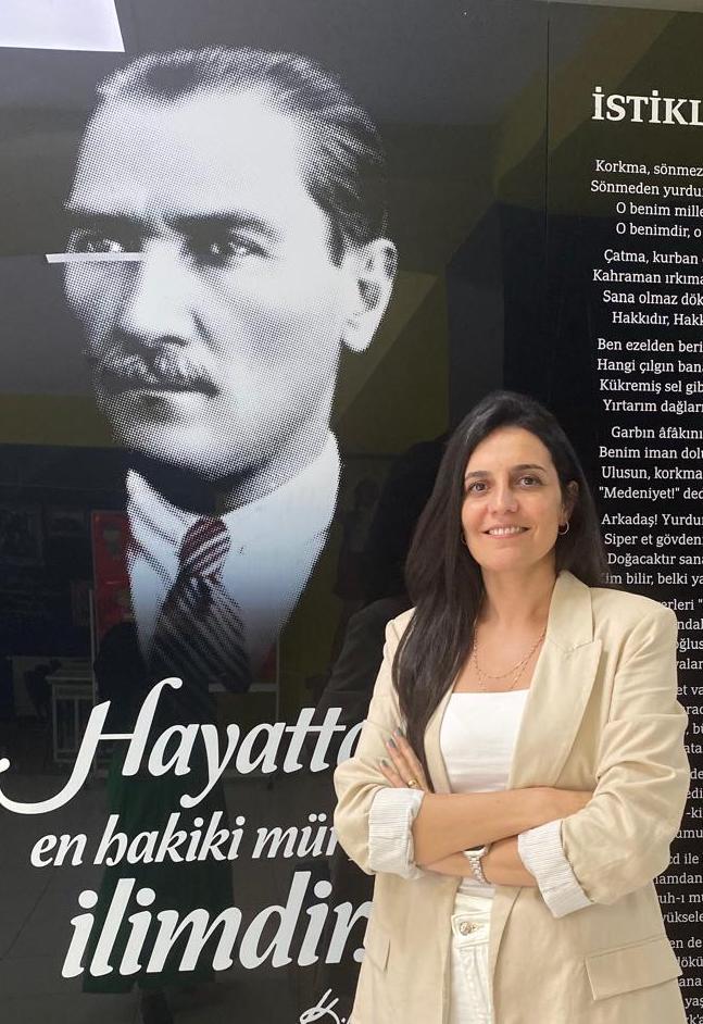 İMREN ATEŞ — MATEMATİK ÖĞRETMENİ (Haliç Kampüsü)