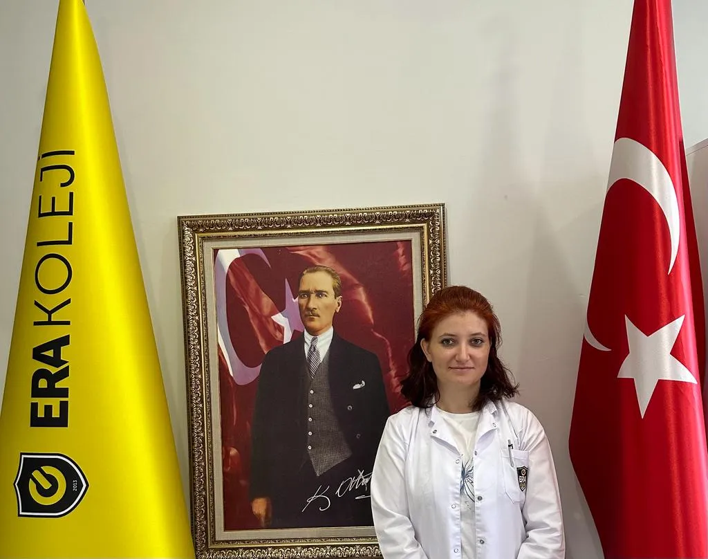 ÖZLEM ARDIÇ — TÜRK DİLİ VE EDEBİYATI ÖĞRETMENİ (Şişli Bomonti Kampüsü)