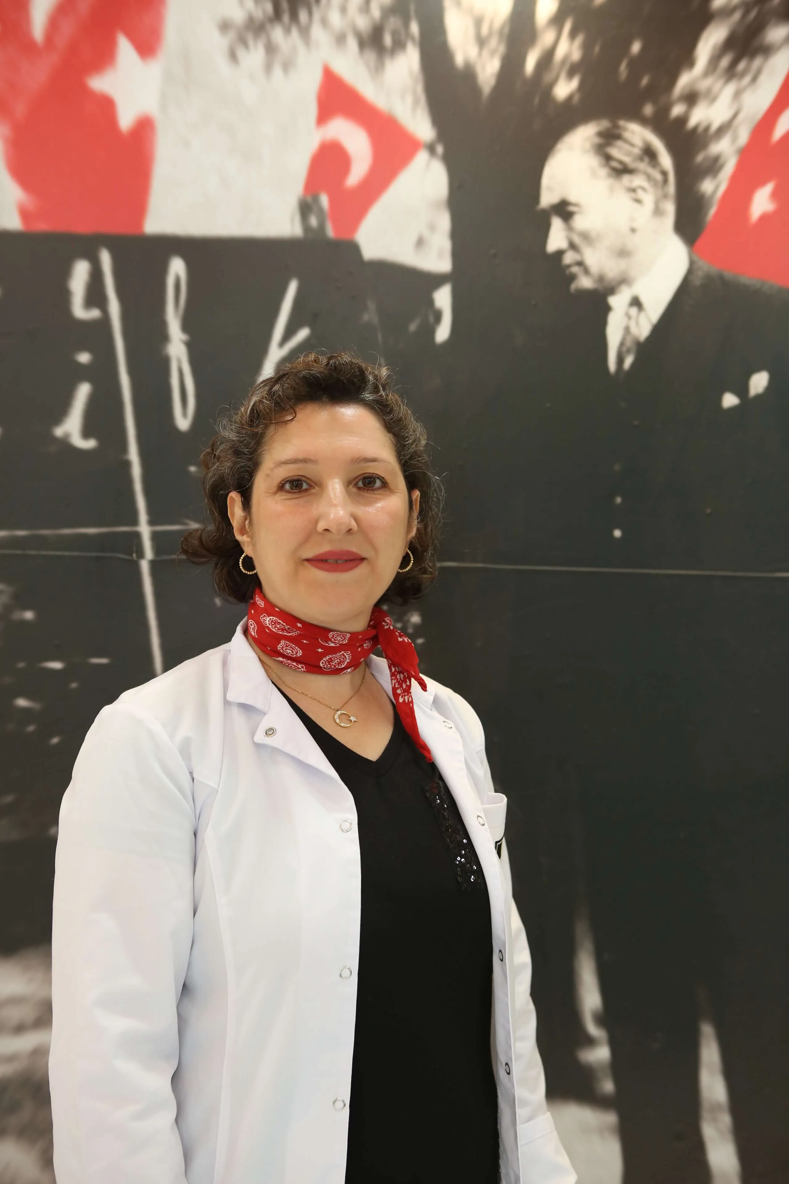 ARZU KARAHAN — SOSYAL BİLGİLER ÖĞRETMENİ (Florya Kampüsü)