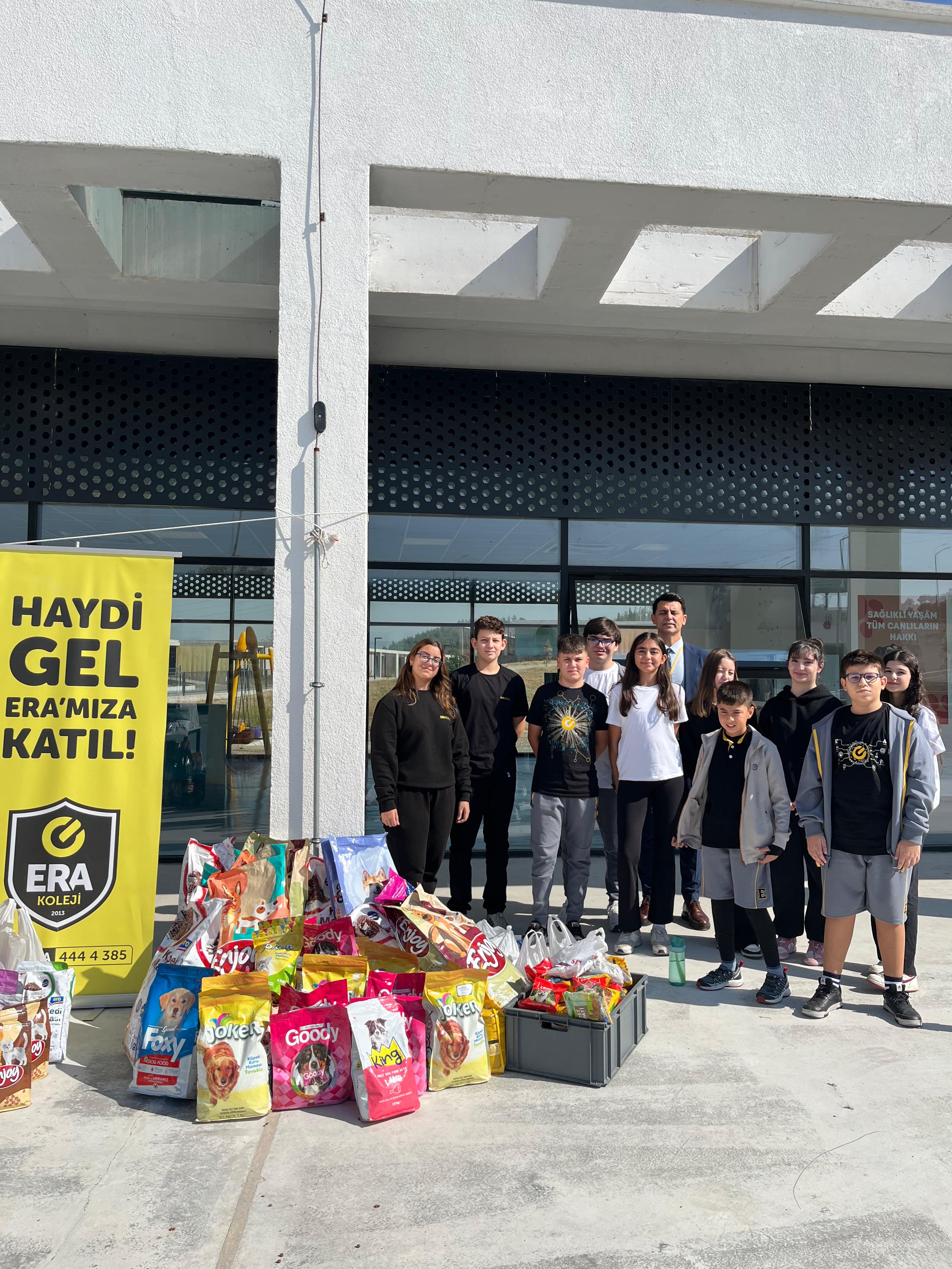ERA Koleji – Era Koleji Mavişehir Kampüsü 4 Ekim’de Hayvan Dostlarını Unutmadı görseli